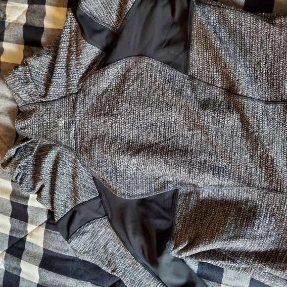 Lululemon wrap jacket - Picture 2 of 8